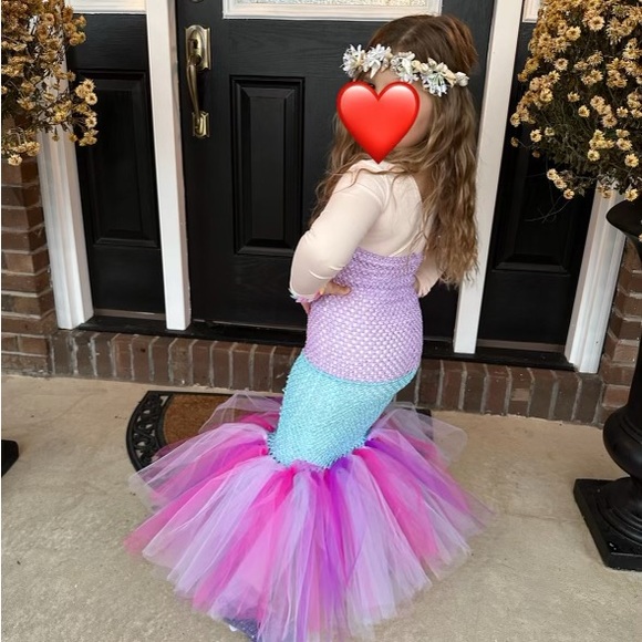 Beautiful mermaid costume with shell headband size 6 - Picture 2 of 2